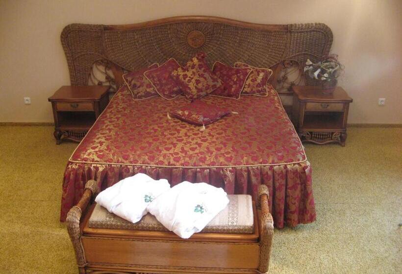 Люкс, Complex Zelenyi Gai