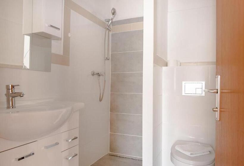 Номер Стандарт, Mentenwirt Pension&appartements