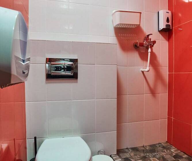 غرفة قياسية ثلاثية, Retro Moscow On Kurskaya