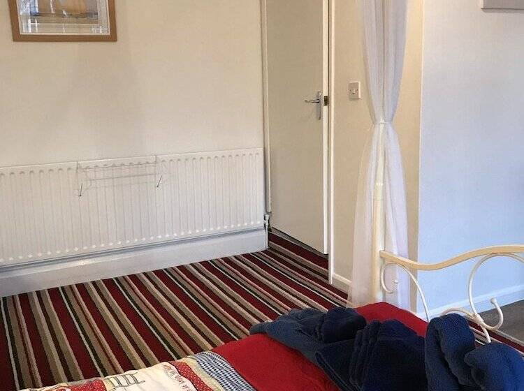 غرفة قياسية, The Lyndsay Guest House