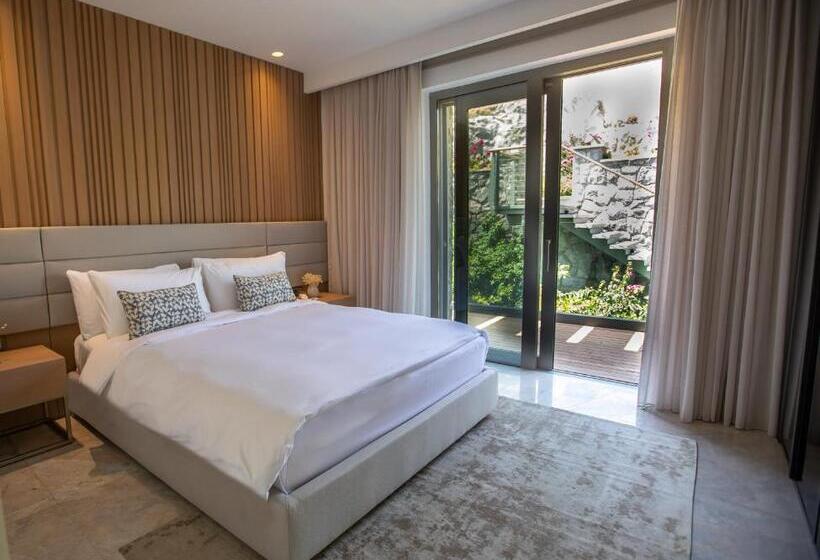 Вилла 4 Спальни, Mett Hotel & Beach Resort Bodrum