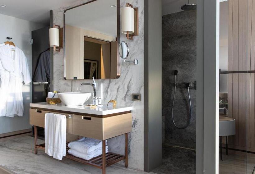 غرفة ديلوكس ذات إطلالة جانبية على البحر, Mett Hotel & Beach Resort Bodrum