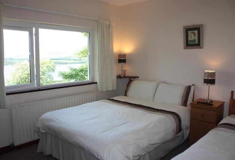 חדר דלוקס, Dromcloc House