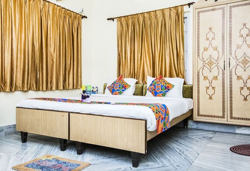 اتاق لوکس, Fabexpress Astoria House