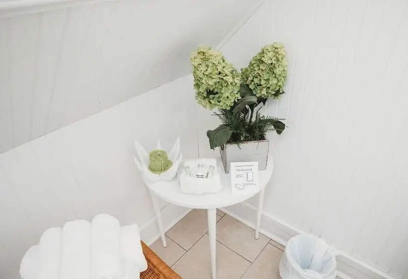 ２ベッドルームアパートメント, Grey Gables Inn