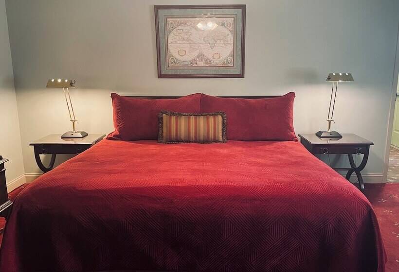 جناح, Hargrave House B & B