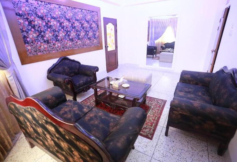 سوییت, Nagar Valley Hotel Ltd