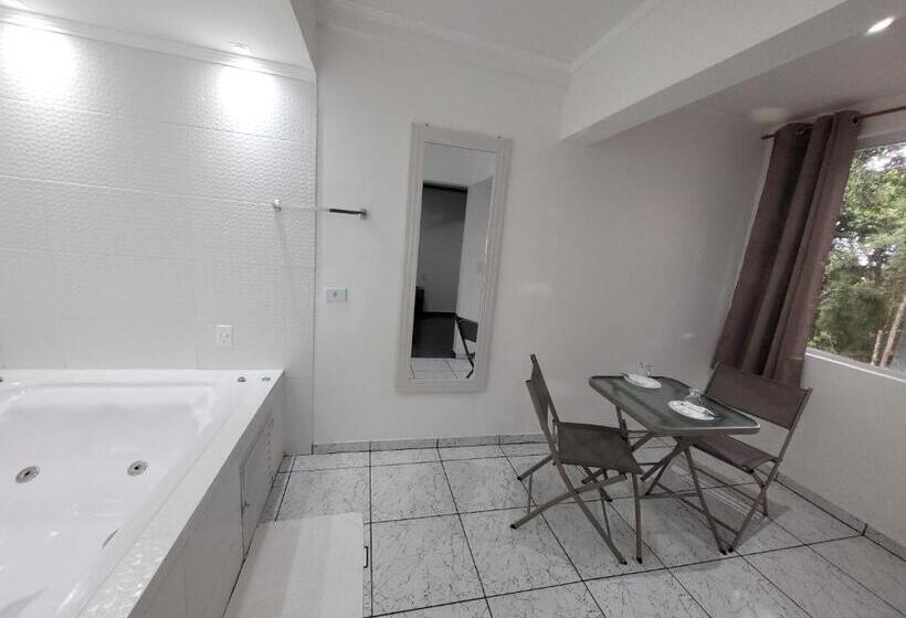 자쿠지 스위트, Pousada Cravo & Canela