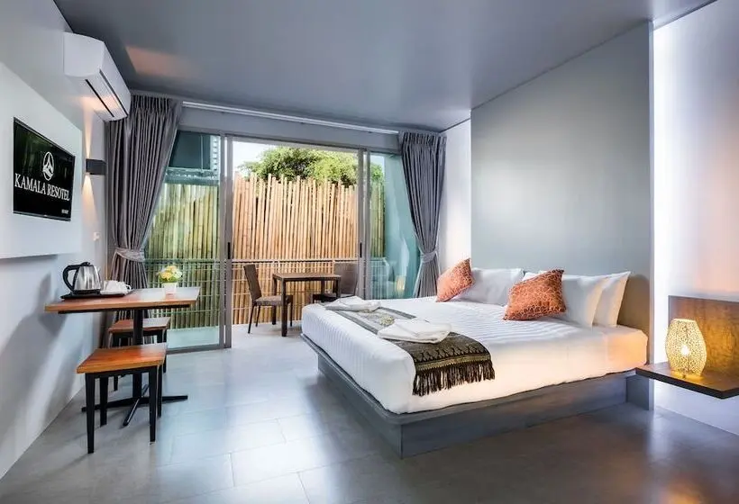 اتاق لوکس با بالکن, Kamala Resotel