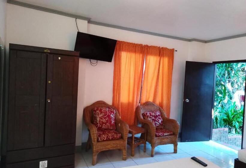 استودیو خانوادگی, Isla Bonita Beach Resort