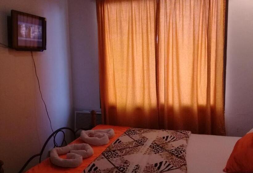 اتاق لوکس, Isla Bonita Beach Resort