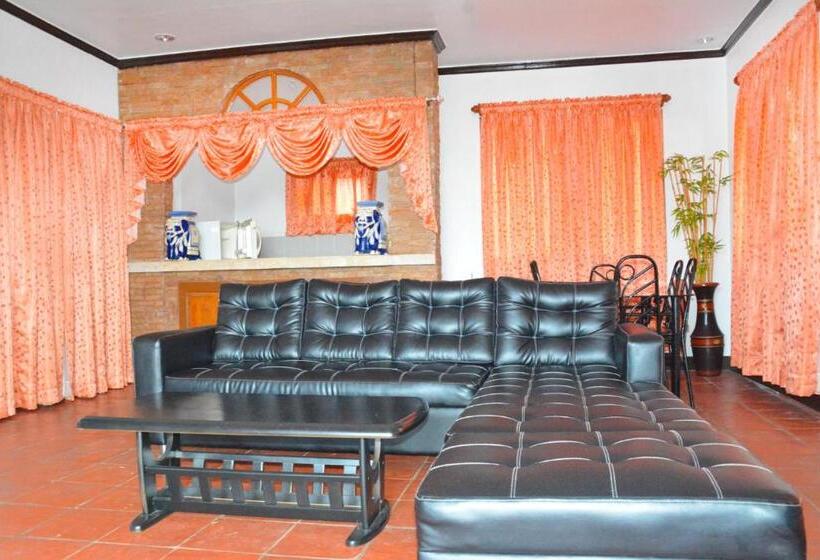 سوییت خانوادگی, Isla Bonita Beach Resort