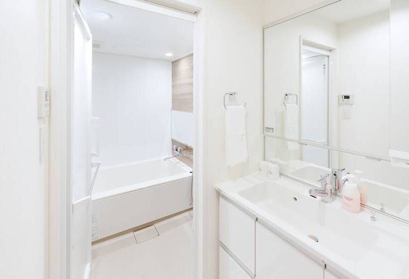 家庭间, Montan Hakata