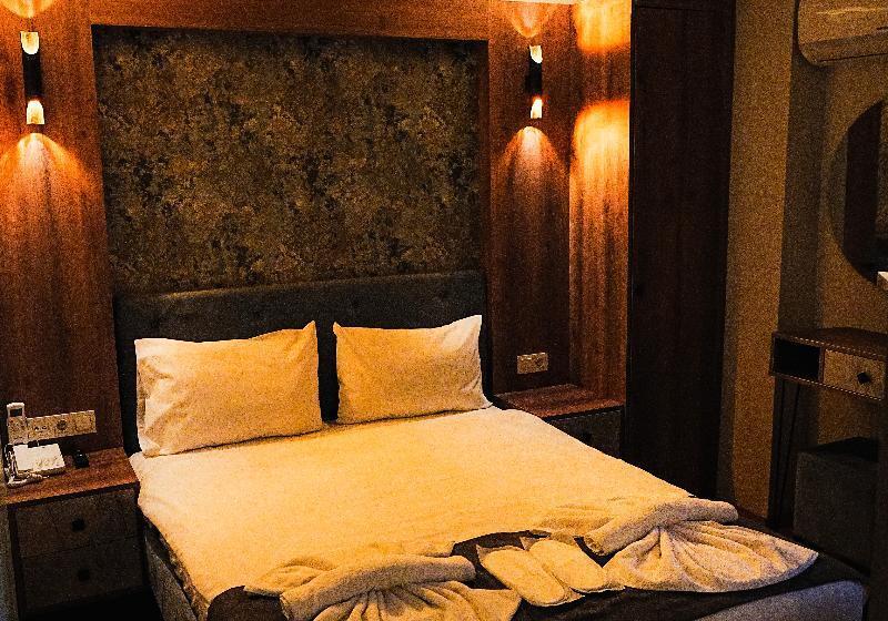 家庭间, Montan Hakata