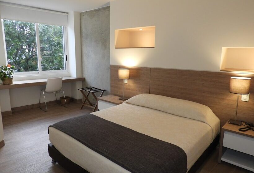 جناح جونيور, Park V