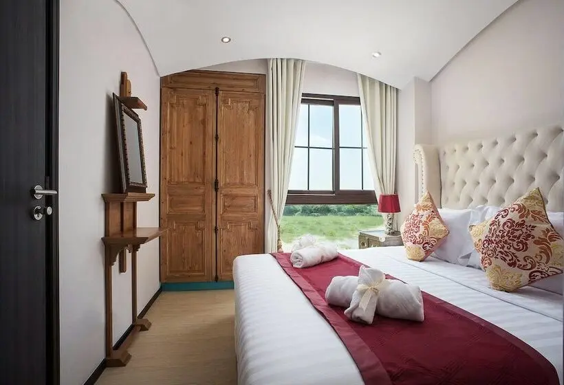 デラックスルーム, The Symphony Suites Pattaya