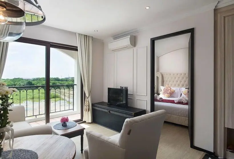 デラックスルーム, The Symphony Suites Pattaya