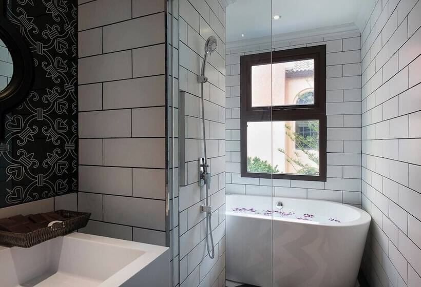Family Suite, The Symphony Suites Pattaya