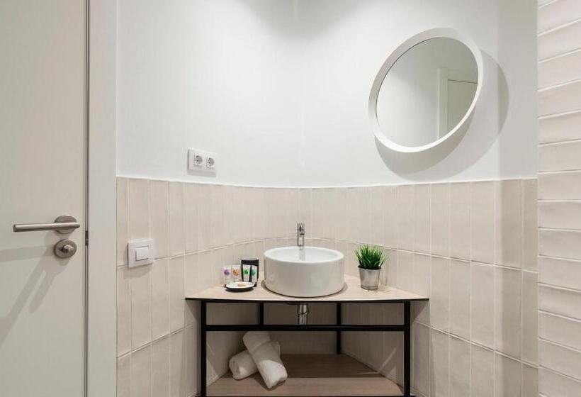 Апартаменты 2 Спальни, Aspasios Poble Nou Apartments