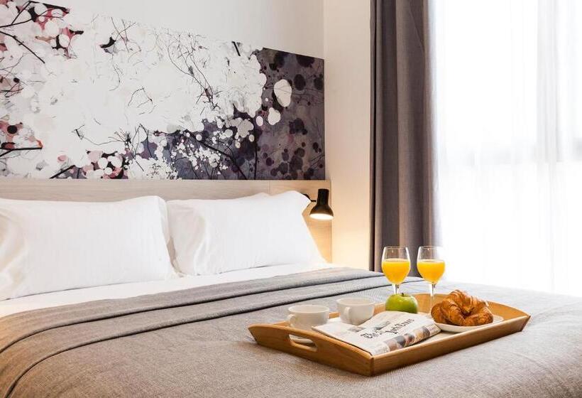 Апартаменты 3 Спальни, Aspasios Poble Nou Apartments