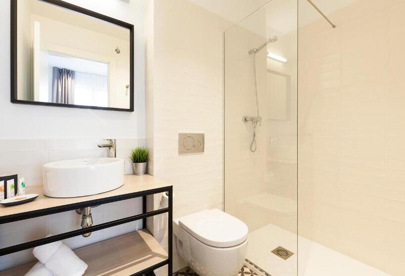 Апартаменты 3 Спальни, Aspasios Poble Nou Apartments