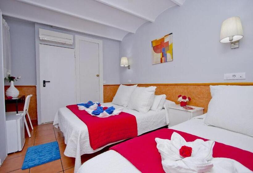 Номер Стандарт, Barcelona City Rooms
