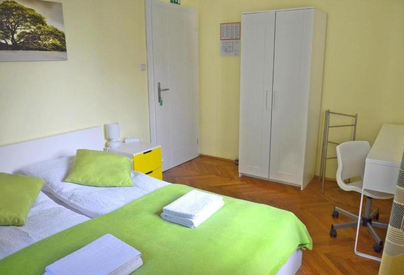 اتاق استاندارد با سرویس بهداشتی مشترک, Guesthouse Soul