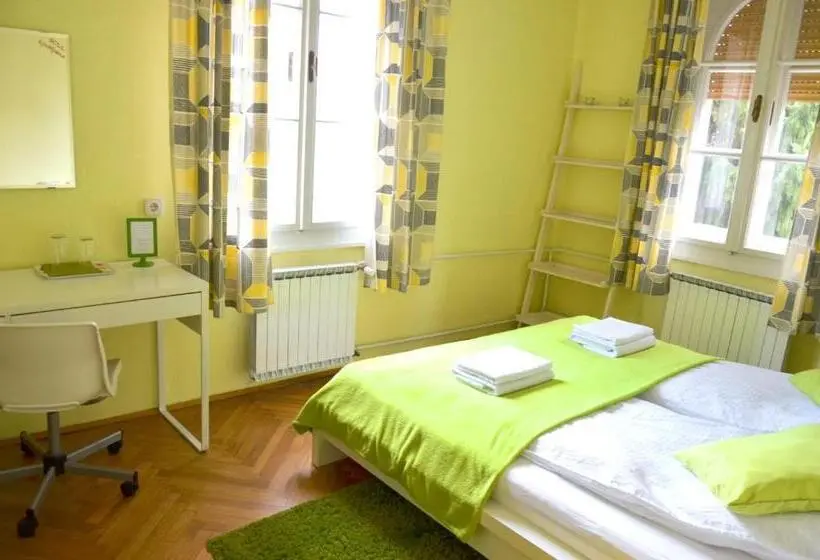 اتاق استاندارد با سرویس بهداشتی مشترک, Guesthouse Soul
