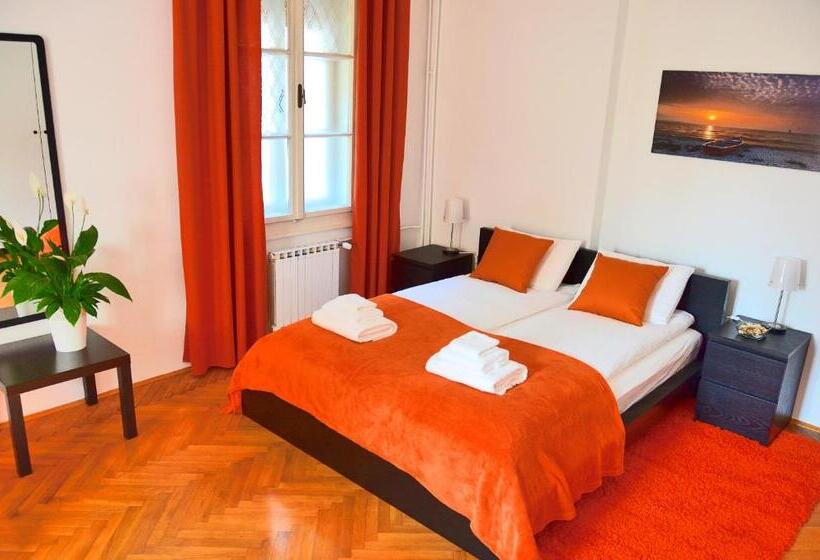 اتاق استاندارد چهارنفره با سرویس بهداشتی مشترک, Guesthouse Soul