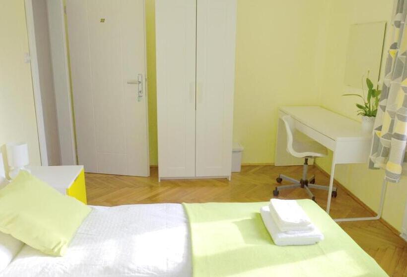 اتاق استاندارد با سرویس بهداشتی مشترک, Guesthouse Soul