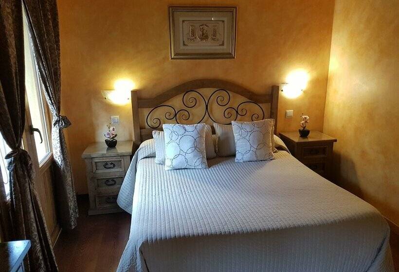 اتاق استاندارد با بالکن, Hostal Segovia Adults Only