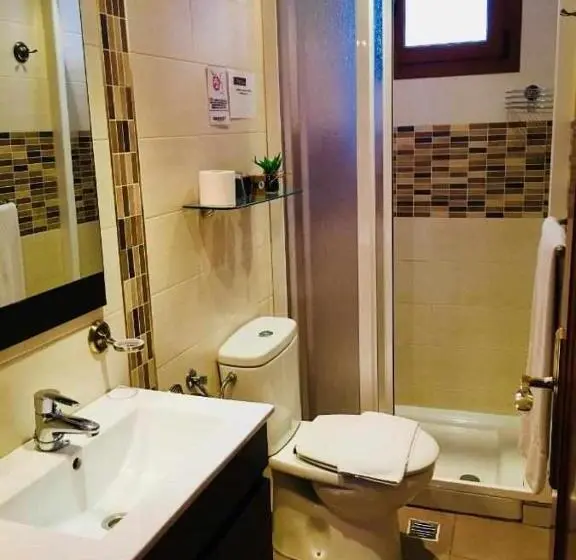 ペントハウスルーム, Hostal Segovia Adults Only