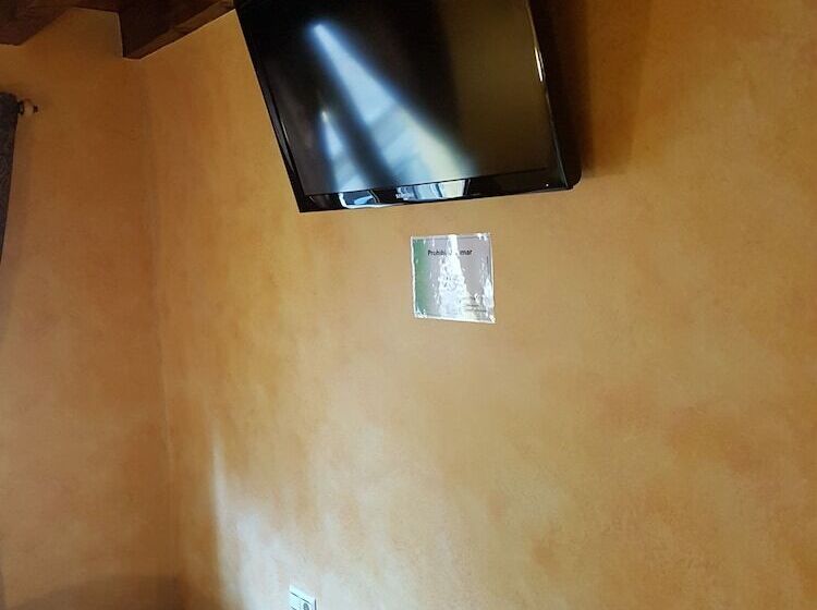 اتاق اکونومی, Hostal Segovia Adults Only