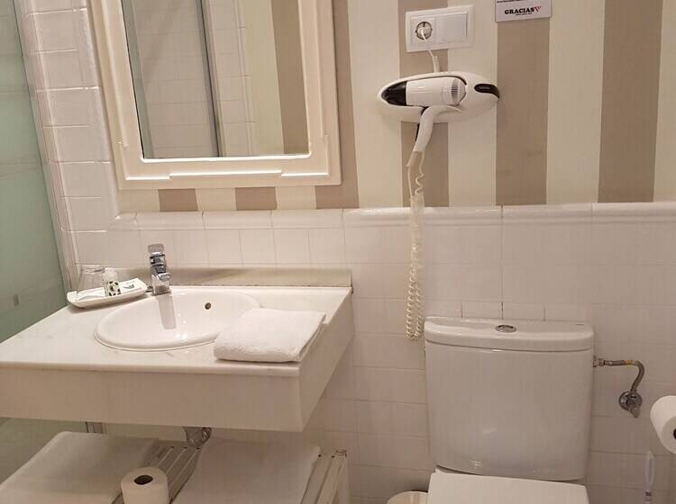 اتاق اکونومی, Hostal Segovia Adults Only