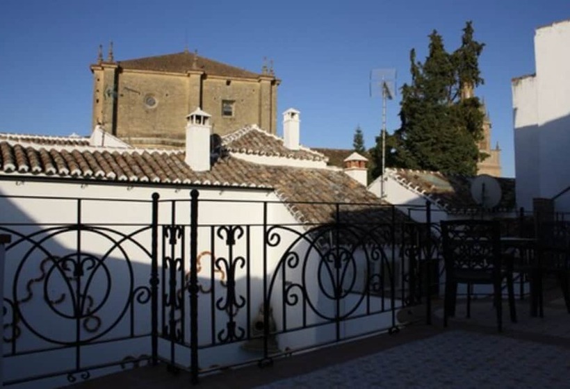 标准间带游泳池, La Ciudad