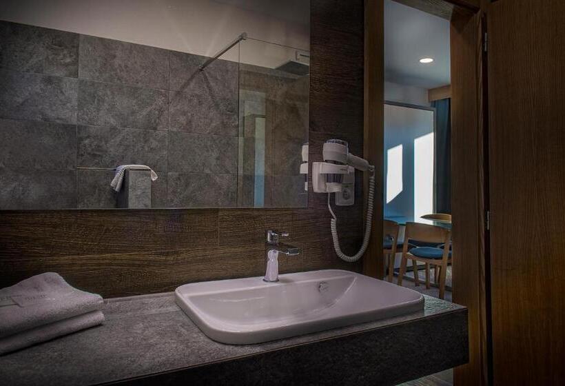 إستوديو ديلوكس, Penzión Darinka