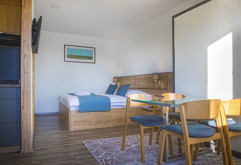 إستوديو ديلوكس, Penzión Darinka