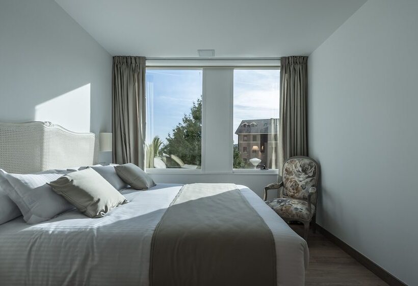 스위트, Suite Home Sardinero