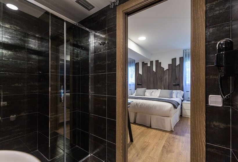 豪华房间带漩涡浴缸, Suite Home Sardinero