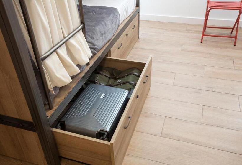 מיטה בחדר משותף, Winederful Hostel & Café