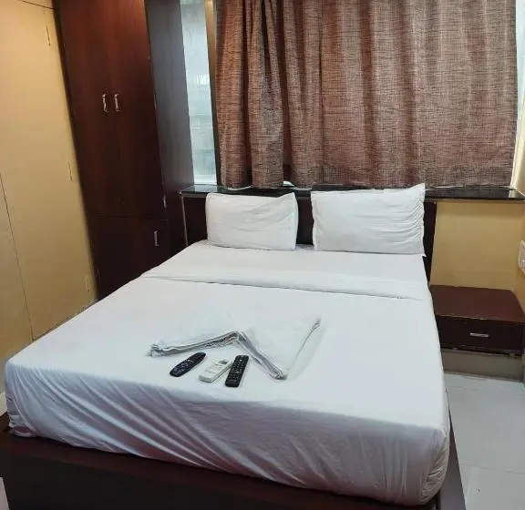 Chambre Standard, Artusinn
