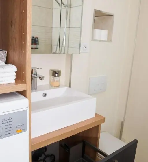 スタンダードシングルルーム, Chambre D Hôtes Au Coeur De Nancyb&b