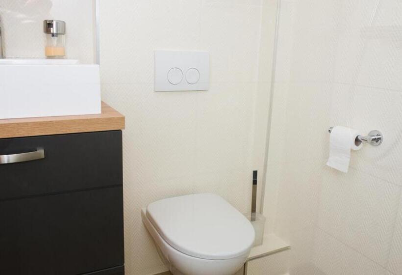 Номер Стандарт Индивидуальный, Chambre D Hôtes Au Coeur De Nancyb&b