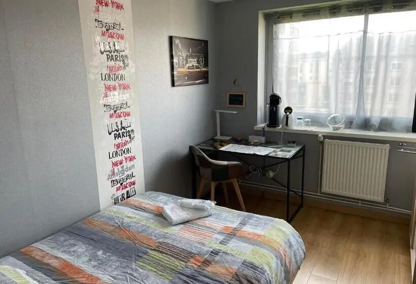 浴室共有ファミリールーム, Chambre D Hôtes Au Coeur De Nancyb&b