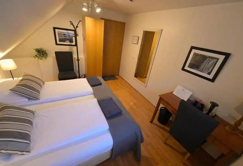 اتاق استاندارد با سرویس بهداشتی مشترک, Guesthouse Carina