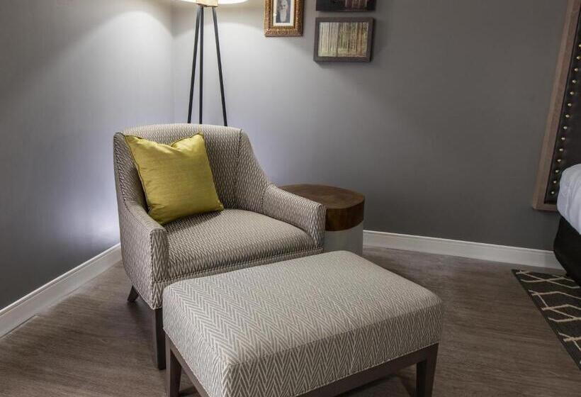 Номер Стандарт, Indigo Hattiesburg, An Ihg