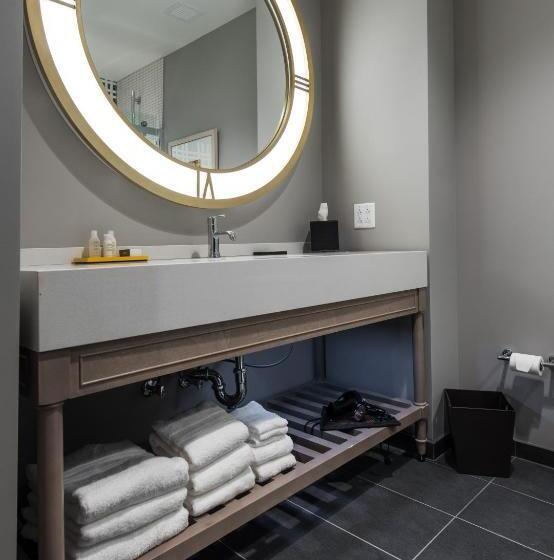 Люкс Кровать Кинг, Indigo Hattiesburg, An Ihg