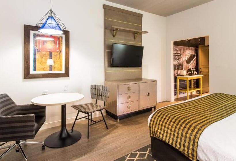 Люкс Адаптированный для Инвалидов, Indigo Hattiesburg, An Ihg