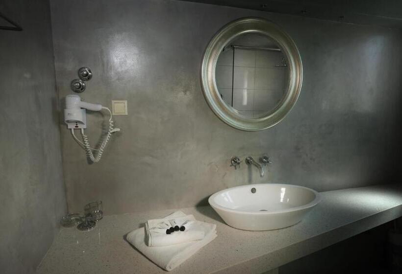 Люкс Повышенной Комфортности, Kavos Plaza