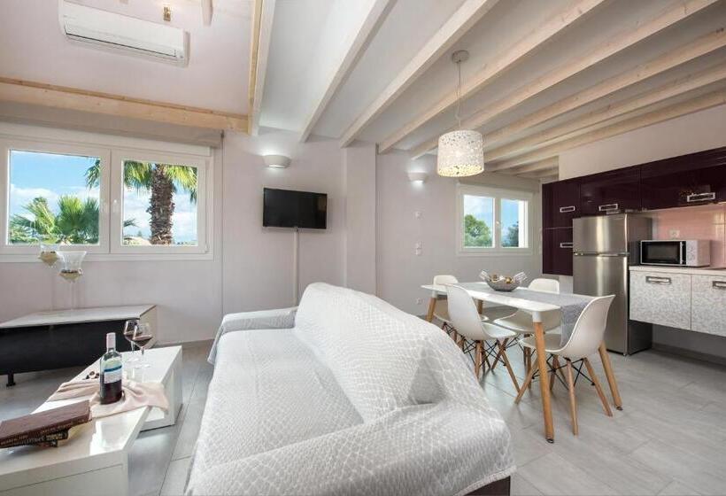 Люкс Повышенной Комфортности, Kavos Plaza